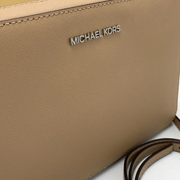 MICHAEL KORS LARGE EAST WEST CROSSBODY CAMEL COLOR - Picture 4 of 15